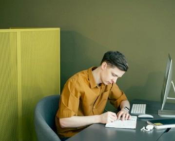 CV:n jäsentäminen: CV-muotoiluopas vuodelle 2025