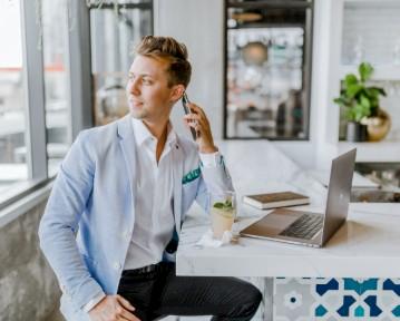 CV-yhteenvedon esimerkkejä ja kuinka kirjoittaa sellainen vuonna 2025