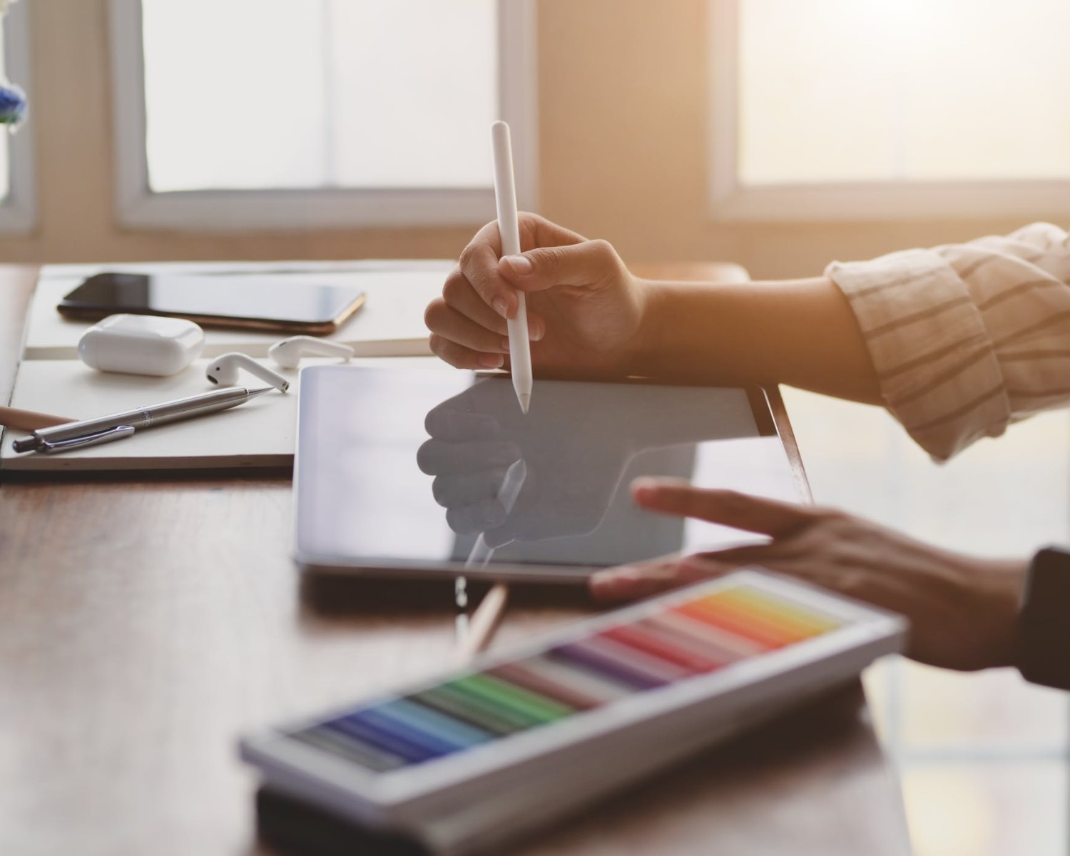 Graafisen suunnittelun CV-esimerkkejä, malli ja opas