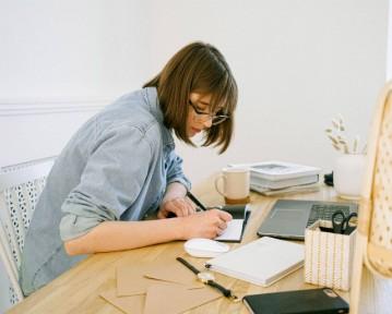 Suomalainen malli-CV: Esimerkkejä, mallipohja ja muoto malliksi