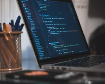 Yli 100 esimerkkiä ja määritelmää teknisistä taidoista (2025)